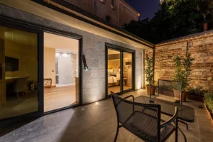 Courtyard Outer